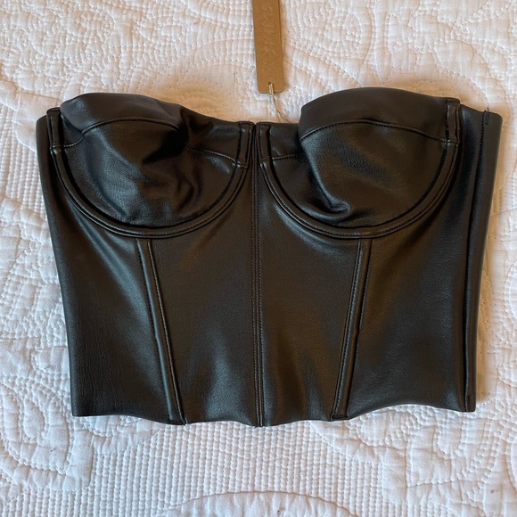 Skims faux leather corset bustier in onyx black - Picture 3 of 7